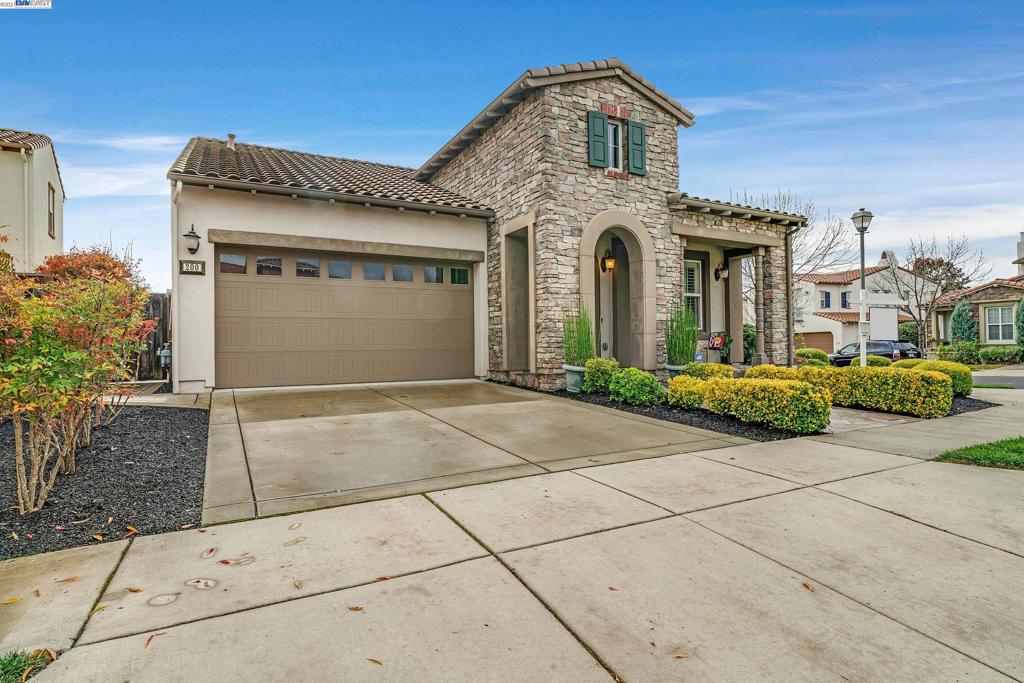 GALE RANCH - Residential