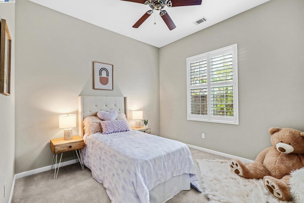 GALE RANCH - Residential