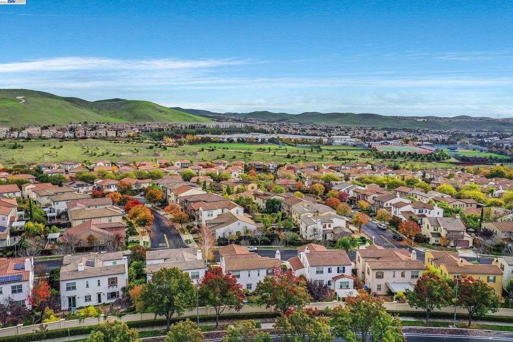 GALE RANCH - Residential