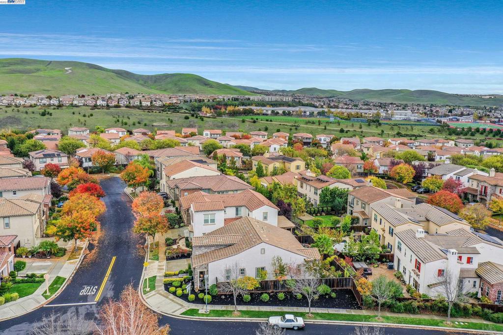 GALE RANCH - Residential