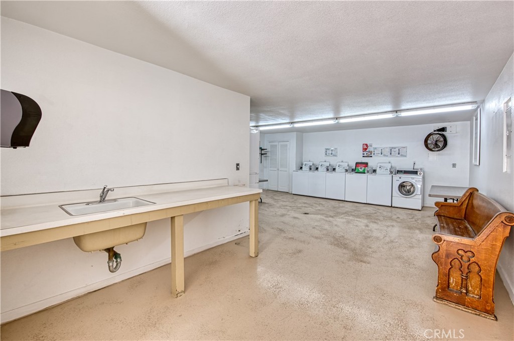 Huntington Pacific (HPAC) - Residential Lease