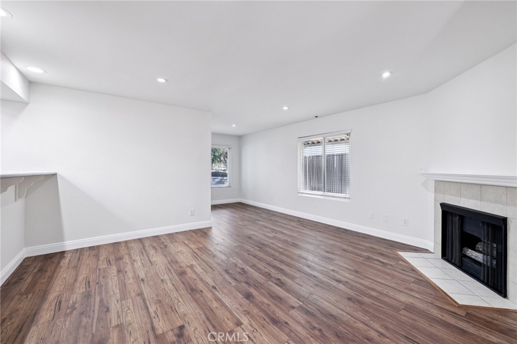 1639 Camden Avenue 101