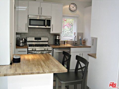 Tiny photo for 4125 1/4 Huron Avenue, Culver City, CA 90232 (MLS # 25581009)