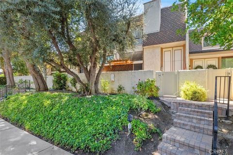 Photo of 6225 Shoup Avenue #109, Woodland Hills, CA 91367 (MLS # OC25241046) Photo of 6225 Shoup Avenue #109, Woodland Hills, CA 91367 (MLS # OC25241046)