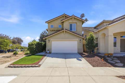Photo of 701 Vista Montana Drive, Watsonville, CA 95076 (MLS # ML82055675)