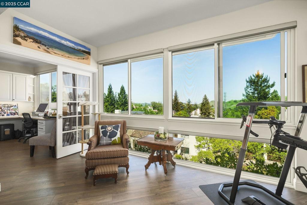 ROSSMOOR - Residential