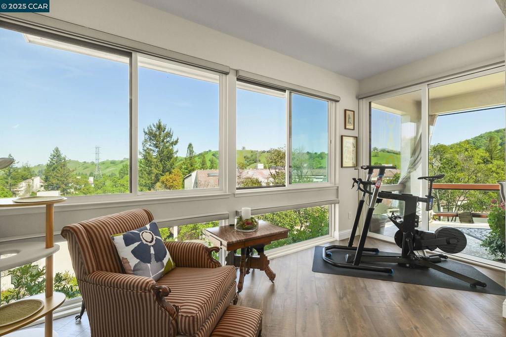 ROSSMOOR - Residential