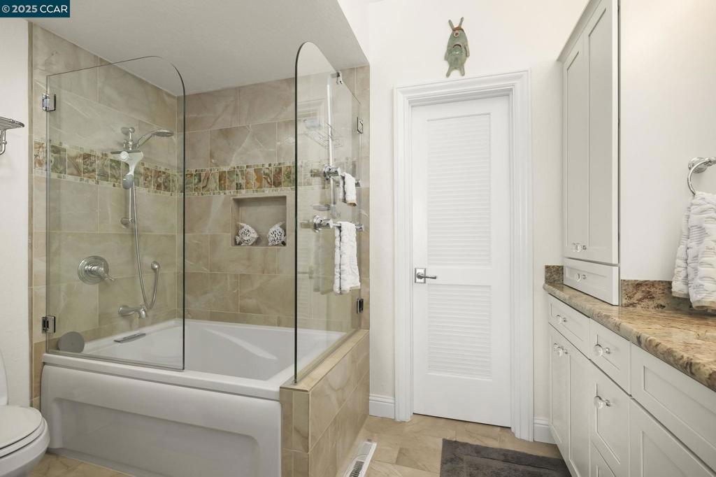 ROSSMOOR - Residential