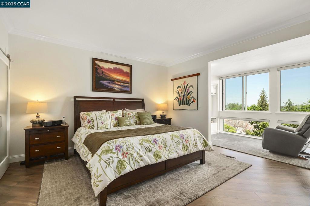 ROSSMOOR - Residential