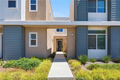 Photo of 27628 Exploration Rd, Valencia, CA 91381 (MLS # SR26179342)