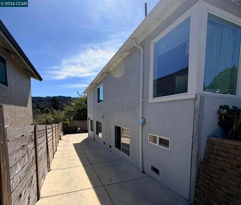 Tiny photo for 4242 4242 Fariss Lane Ln, El Sobrante, CA 94603 (MLS # 41126306)