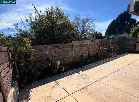 Tiny photo for 4242 4242 Fariss Lane Ln, El Sobrante, CA 94603 (MLS # 41126306)