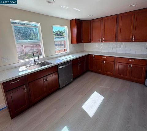 Tiny photo for 4242 4242 Fariss Lane Ln, El Sobrante, CA 94603 (MLS # 41126306)