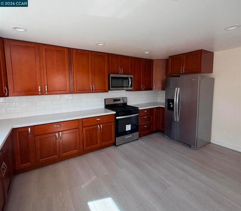 Tiny photo for 4242 4242 Fariss Lane Ln, El Sobrante, CA 94603 (MLS # 41126306)