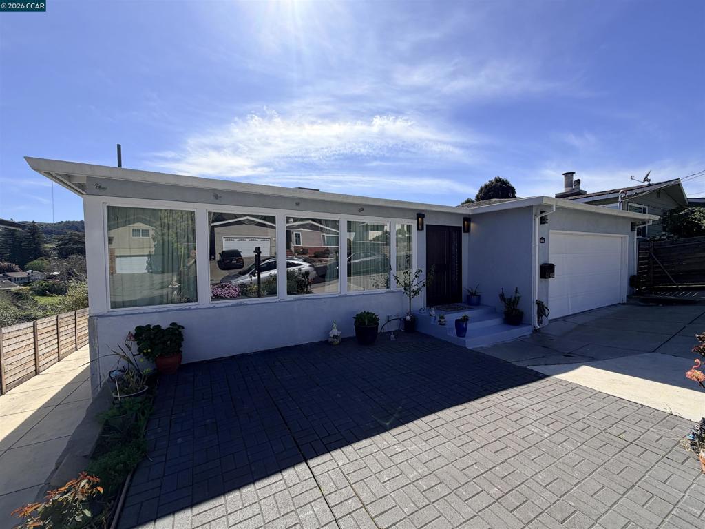 4242 Fariss Lane