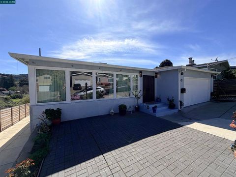 Tiny photo for 4242 4242 Fariss Lane Ln, El Sobrante, CA 94603 (MLS # 41126306)