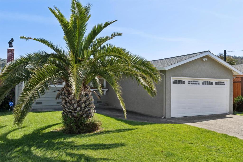 735 Montezuma Drive