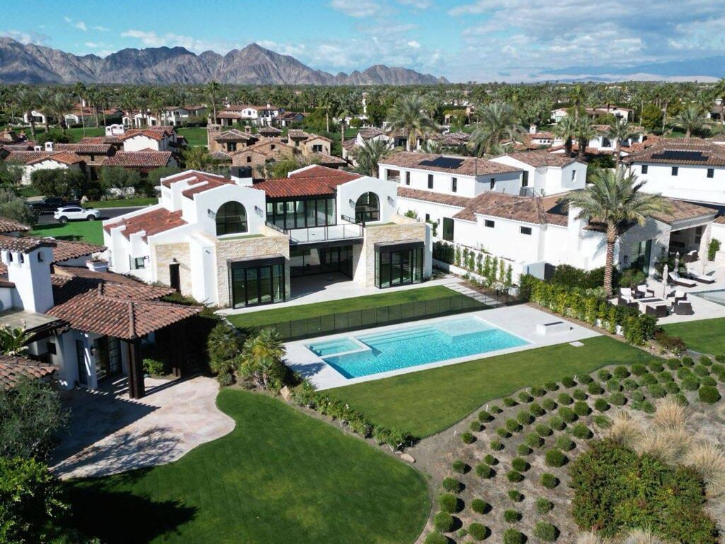 The Hideaway - Residential