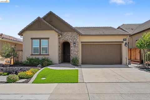 Photo of 1696 Provence Ln LN, Brentwood, CA 94513 (MLS # 41136385)