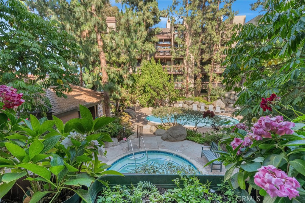 1645 Clark Avenue 115