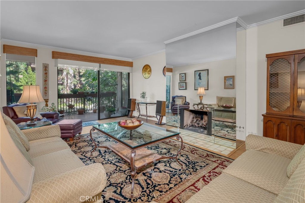 1645 Clark Avenue 115