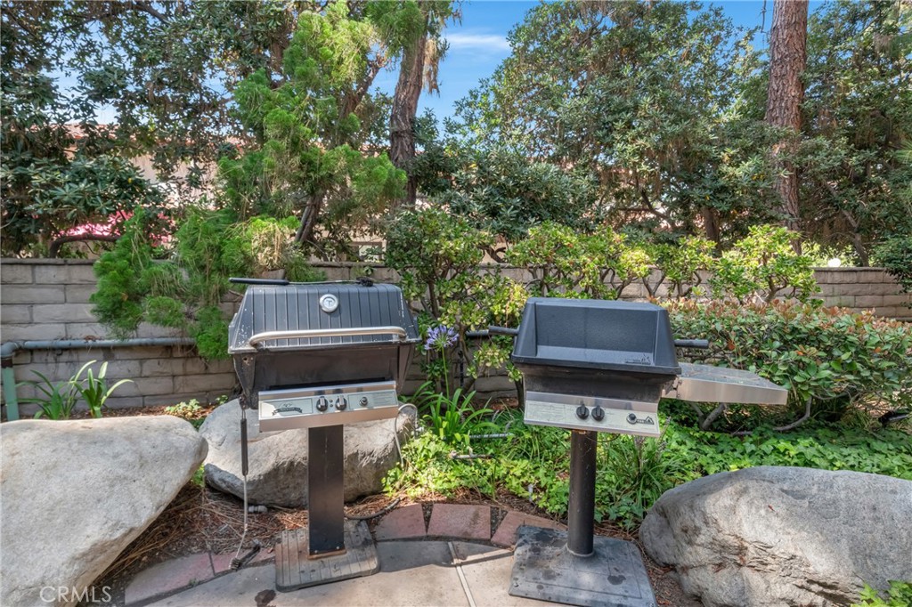 1645 Clark Avenue 115