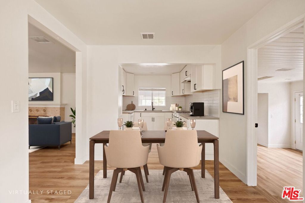 23153 Canzonet Street