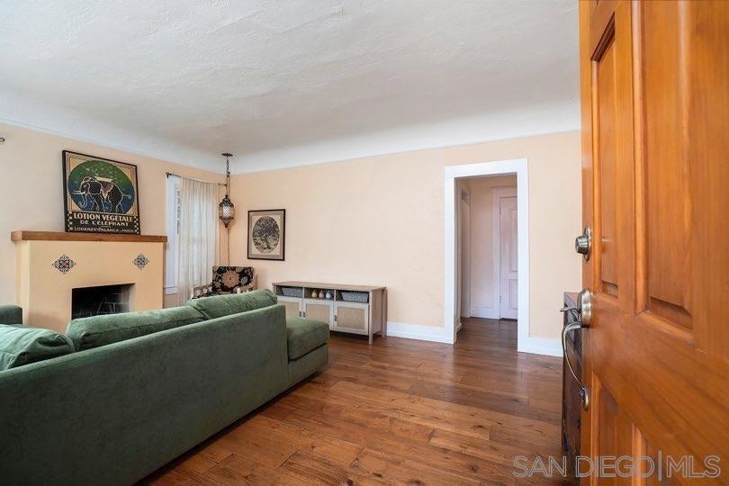 3568 Villa Terrace