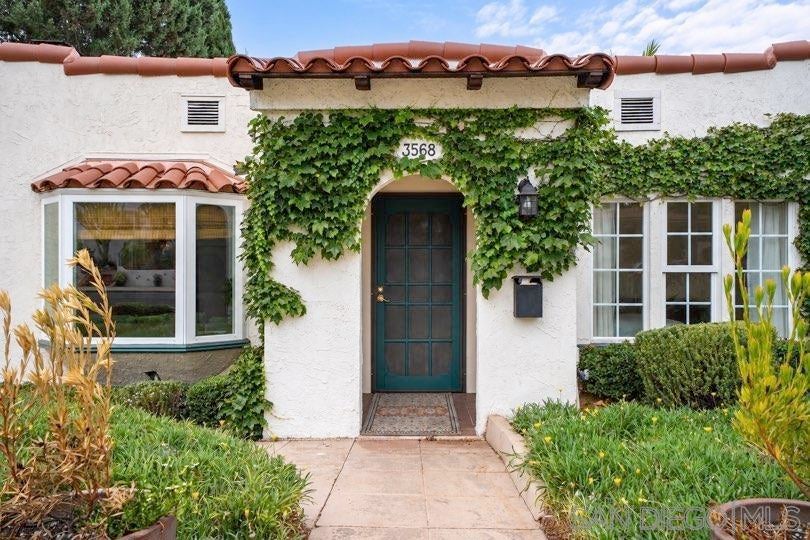 3568 Villa Terrace