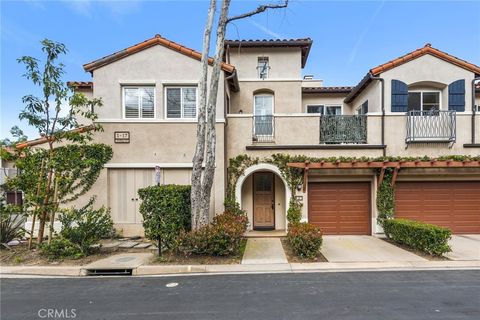Photo of 1 Tivoli Court, Newport Coast, CA 92657 (MLS # NP26058316)