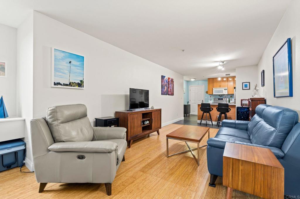 1435 India Street 401