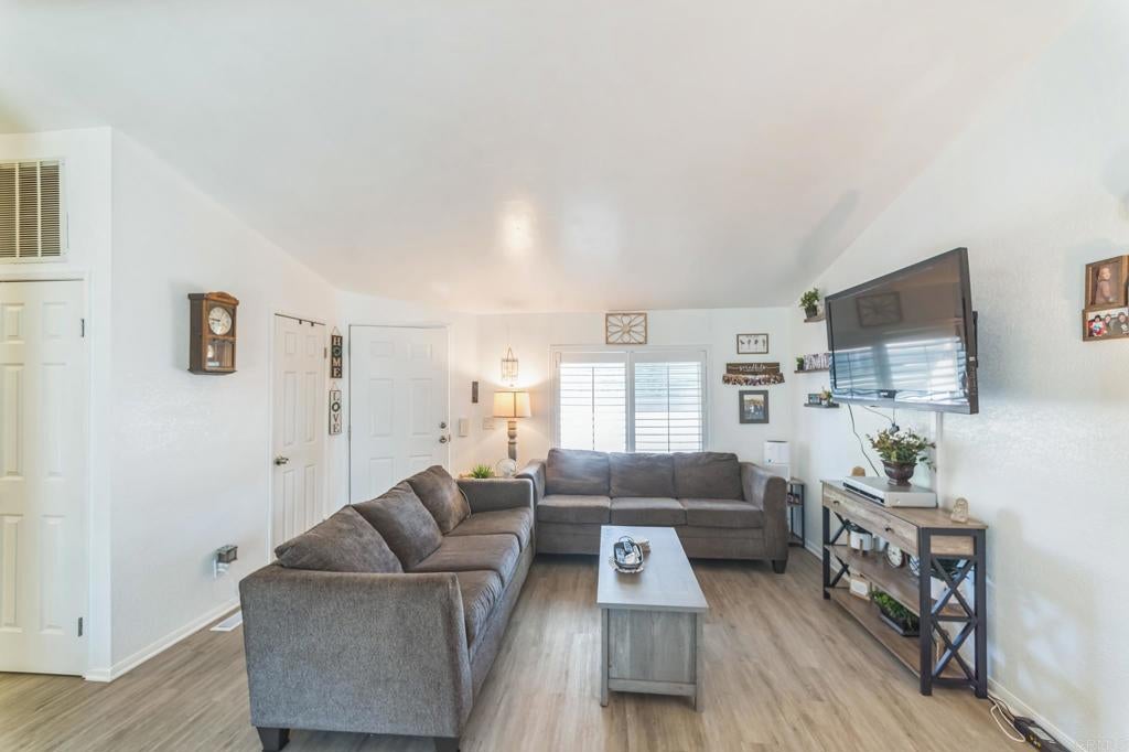 27250 Murrieta Road 364