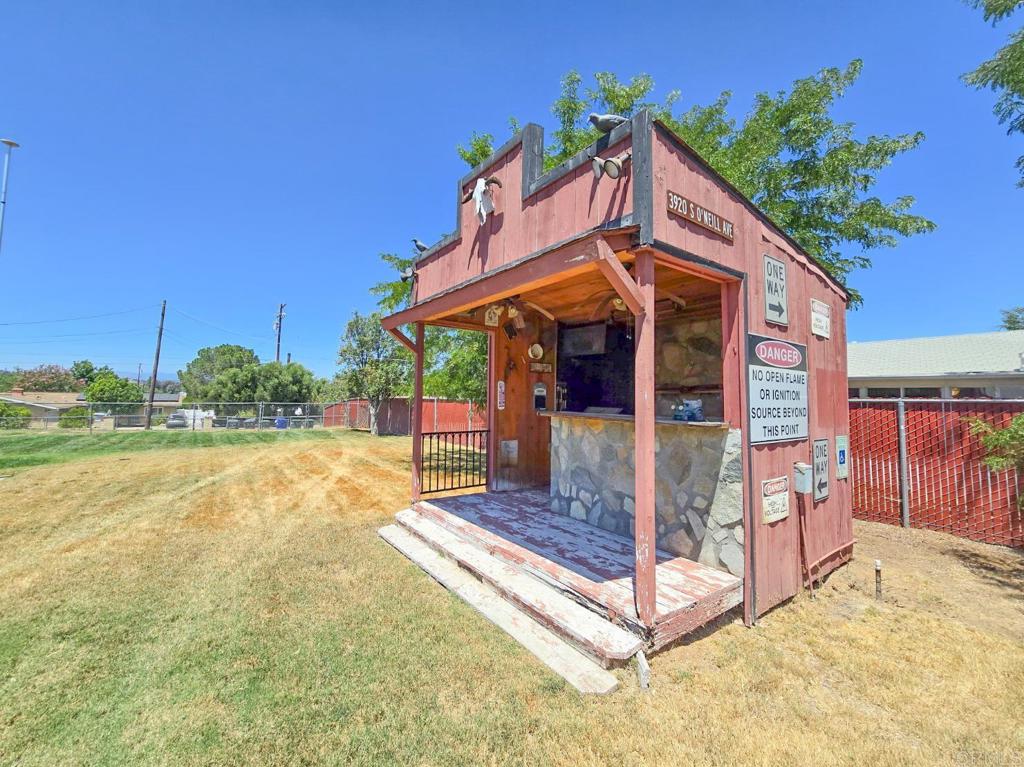 1804 El Cajon Lane