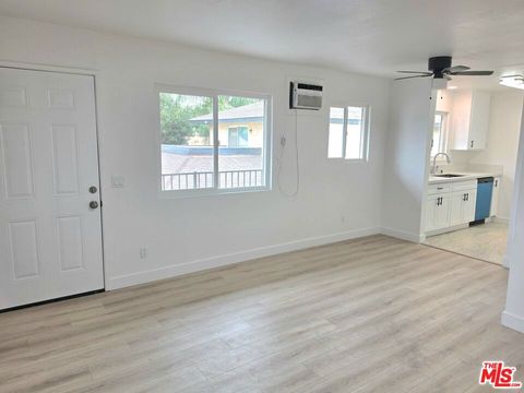 Photo of 165 N Hamilton Avenue #3, Hemet, CA 92543 (MLS # 26837569)