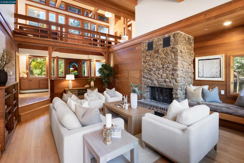 1070 Bollinger Canyon Rd