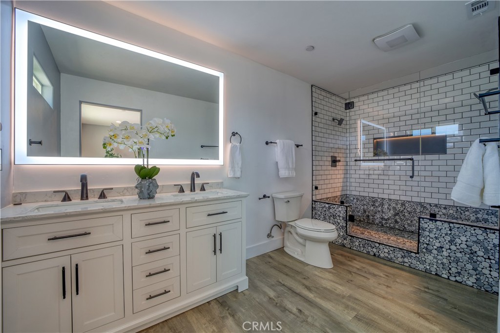 Town of El Moro(680) - Residential