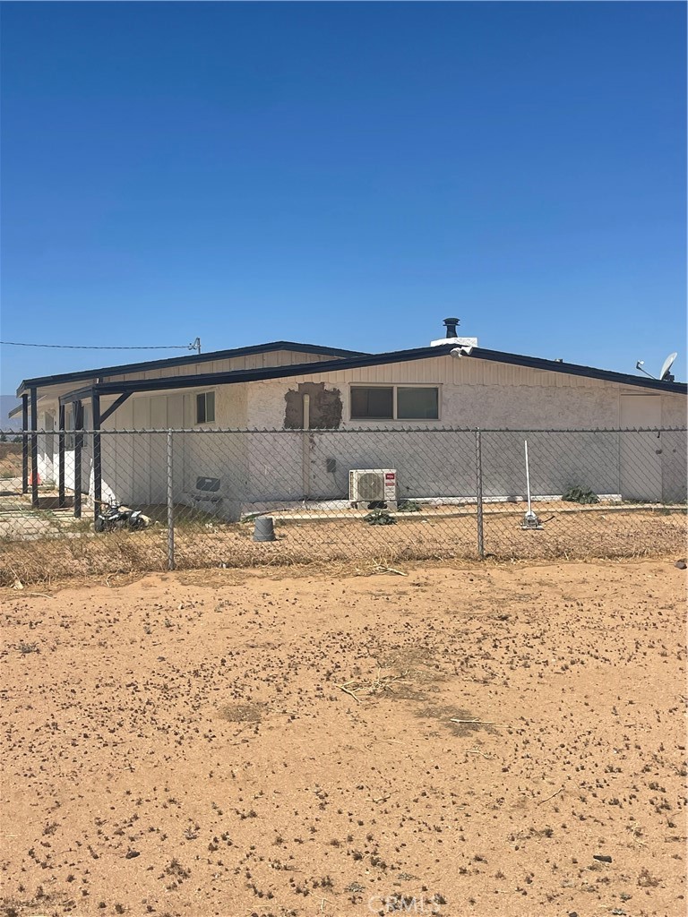 11252 Cactus Road