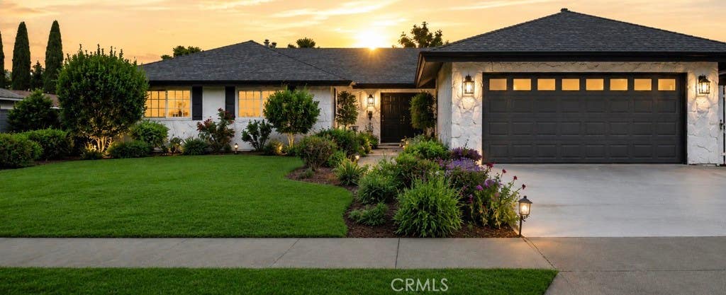 Photo of 1467 N Kathleen LN, Orange, CA 92867 (MLS # OC26162494)