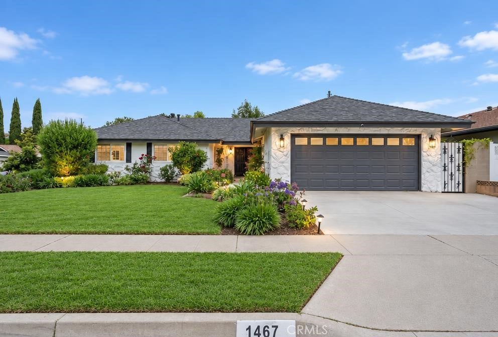 1467 N Kathleen