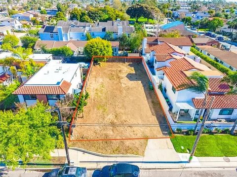 1586 Orange Costa Mesa CA 92627