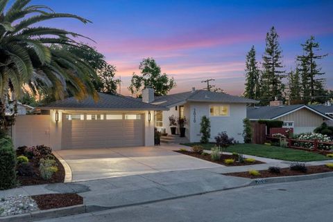 Photo of 2020 Helena Way, Redwood City, CA 94061 (MLS # ML82046114)