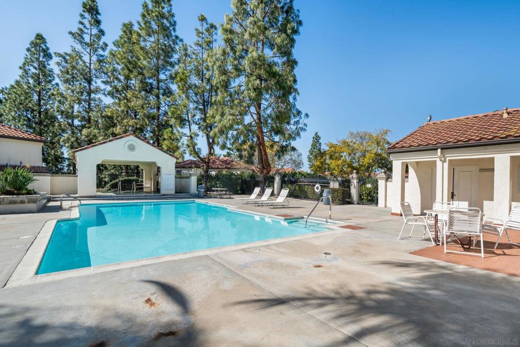 742 Eastshore Ter 98