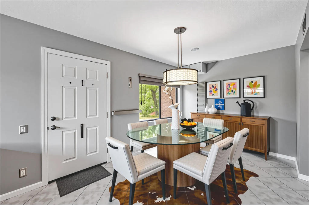 Ramona Villas - Residential