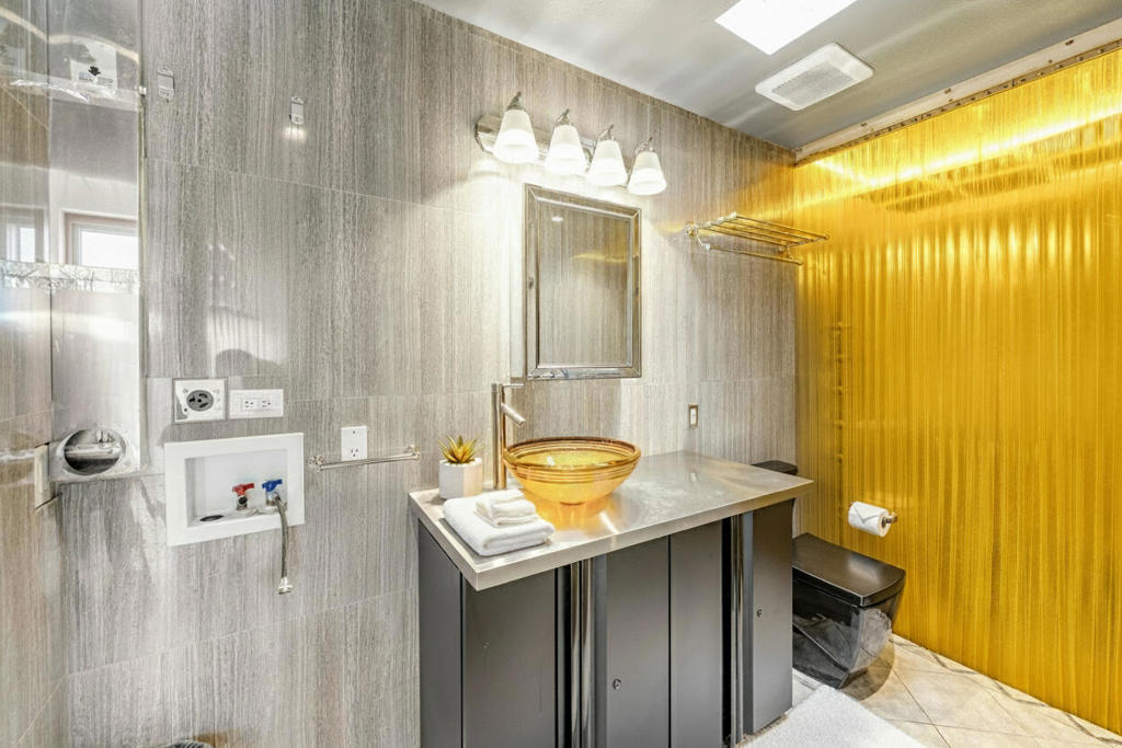 Ramona Villas - Residential