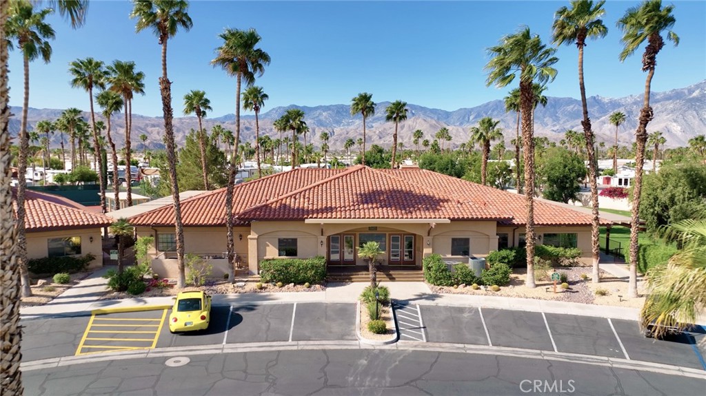 Desert Shadows RV Resort (33619) - Manufactured In Park