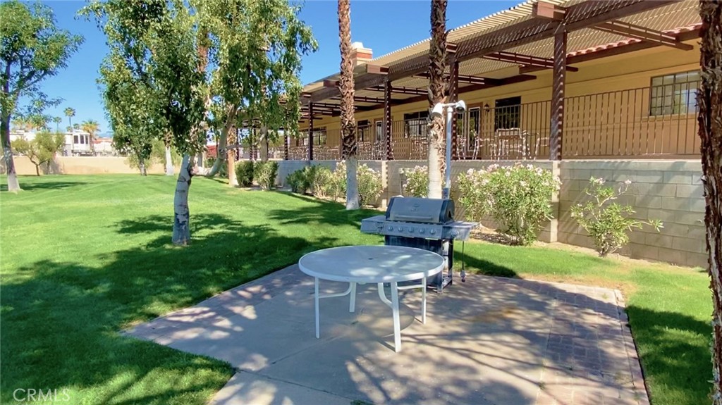 Desert Shadows RV Resort (33619) - Manufactured In Park