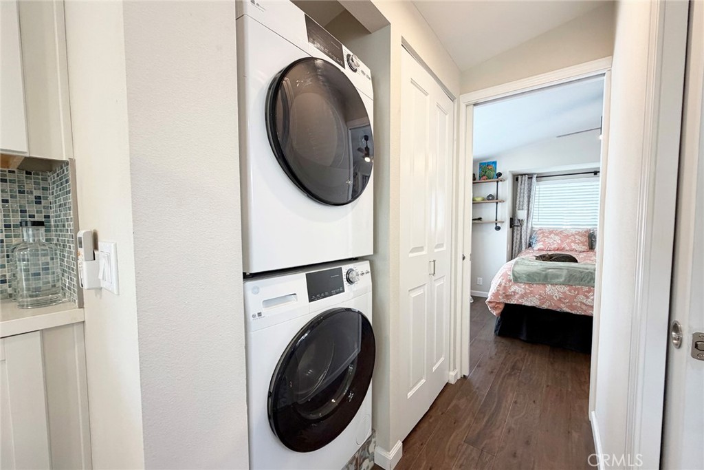 Desert Shadows RV Resort (33619) - Manufactured In Park