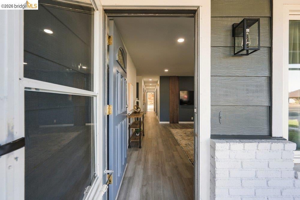 1051 Locust Ave