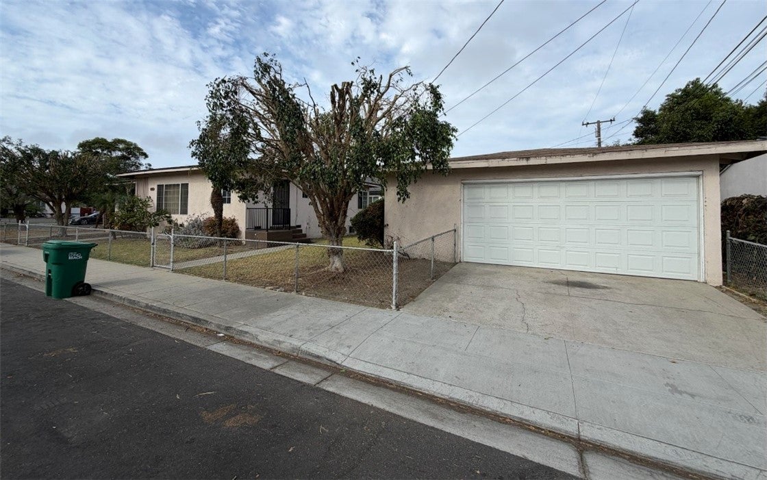 2901 Webster