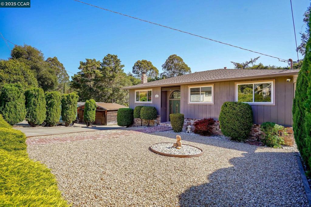 EL SOBRANTE - Residential